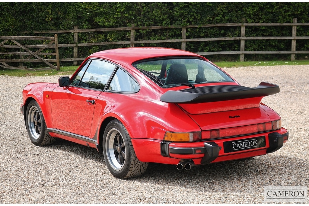 Porsche 911 Coupe #15