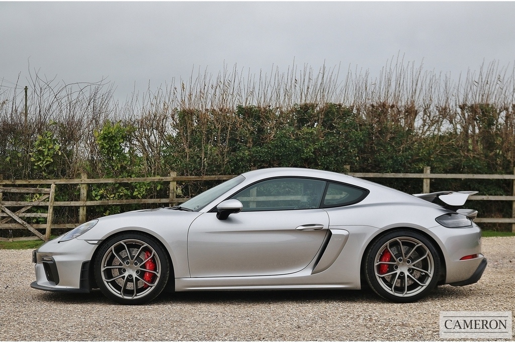 Porsche 718 Cayman Gt4 4.0 Silver