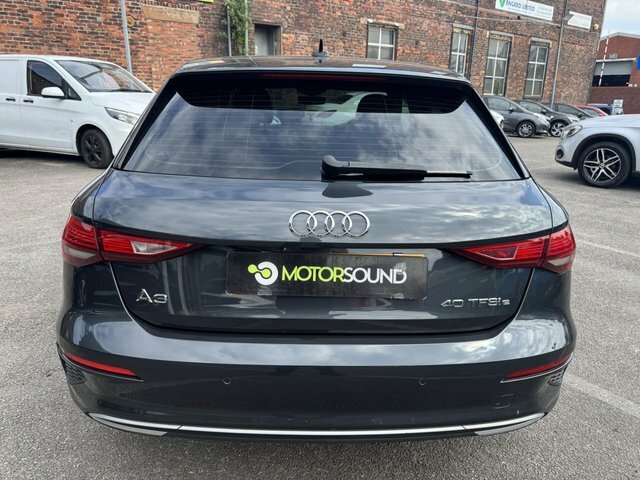 Audi A3 2020 1.4 Tfsie 40 Sport Sportback Plug- Grey #4