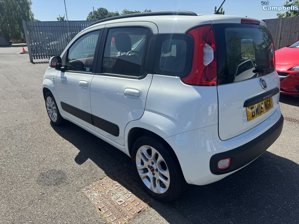 Fiat Panda Hatchback 1.2 Panda My 1.2 69 Bhp Lounge 2015 BW15NGX White #4