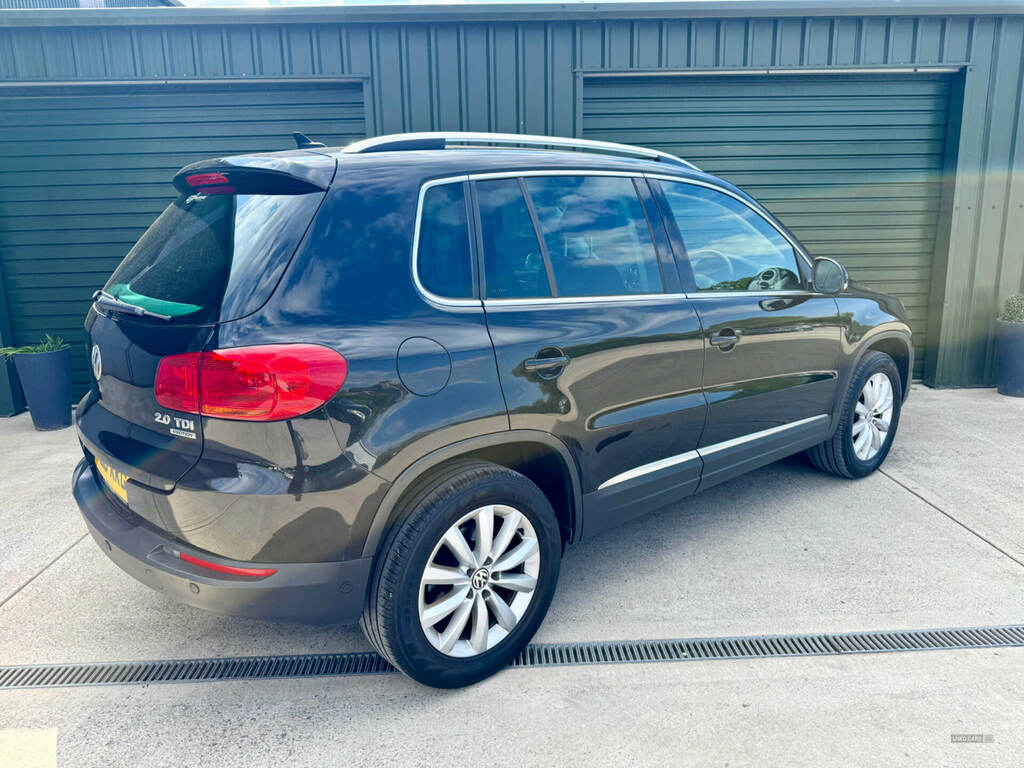 Volkswagen Tiguan 2.0 Tdi Bluemotion Tech Match YE15KKG Black #5
