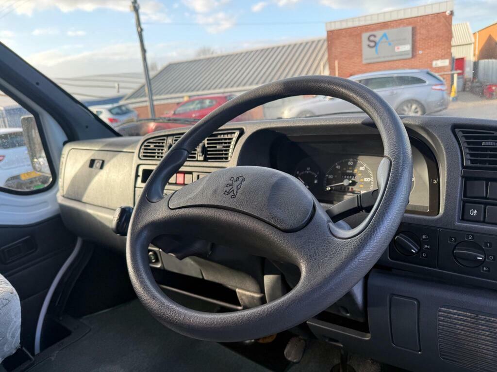 Peugeot Boxer 1.9D Minuet White #9