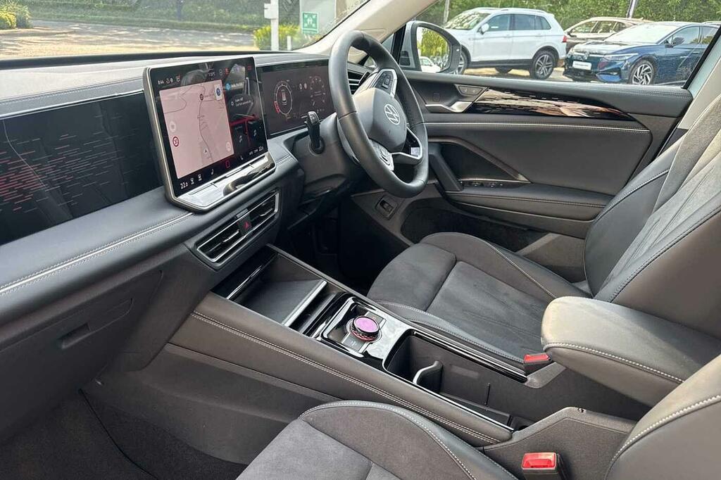 Volkswagen Tiguan 1.5 Etsi 150 Elegance Dsg 3 834 Miles GD75JFF  #2