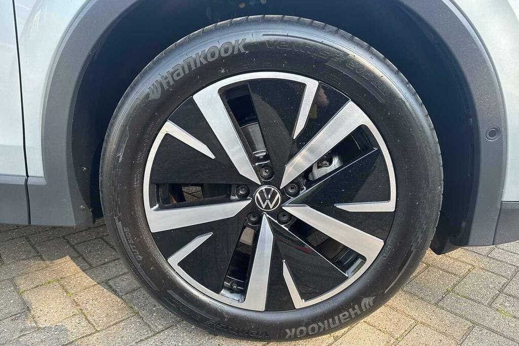 Volkswagen Tiguan 1.5 Etsi 150 Elegance Dsg 3 834 Miles GD75JFF  #5