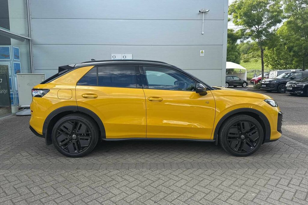 Volkswagen T-Roc 1.5 Etsi 150 R-line Dsg 5 000 Miles GJ26VCC #4