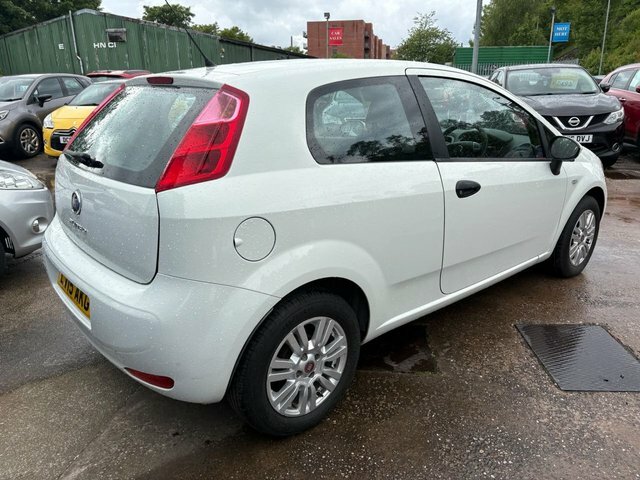 Fiat Punto 1.2 Pop Hatchback Euro 6 69 Bhp White #5