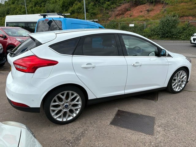 Ford Focus 1.5 Tdci Titanium X Hatchback Eu WN67NWT White #6