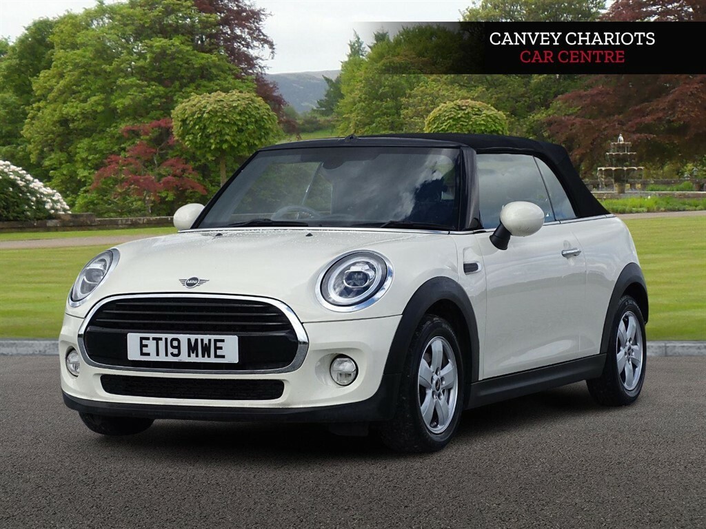 Mini Convertible 1.5 Cooper Classic Euro 6 Ss White