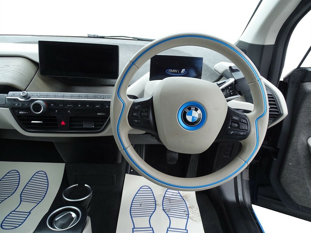 BMW i3 42.2Kwh Auto 5dr BA21CHV Black #2