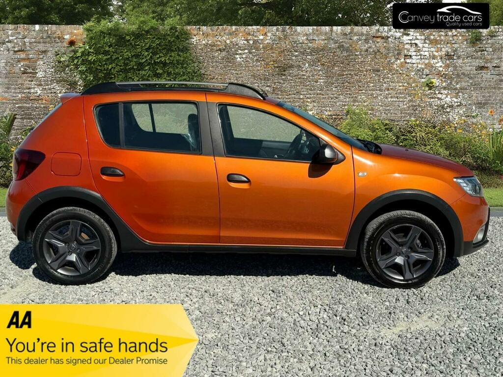 Dacia Sandero Stepway Hatchback 0.9 Tce Se Summit Euro 6 Ss 2018 GU18FBB Orange #4