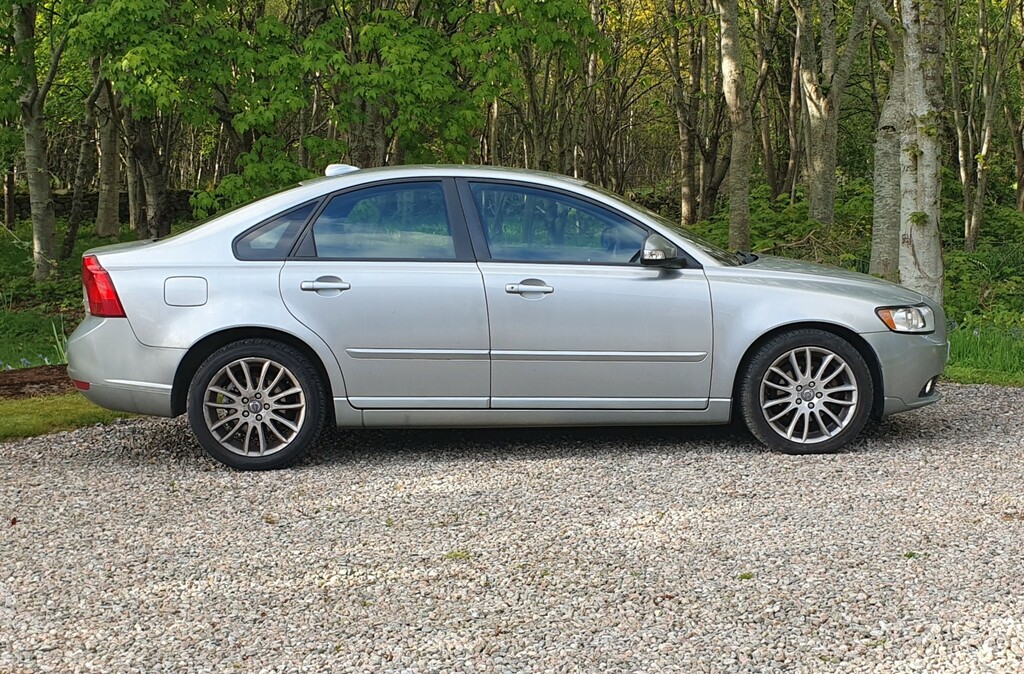 Volvo S40 1.6 D Drive Se Lux Edition Silver #3