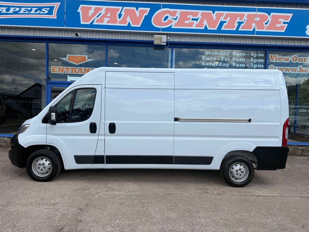 Citroen Relay 2.2 Bluehdi 35 Enterprise Edition Panel Van Di BW23FNL White #3