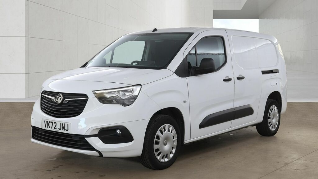 Vauxhall Combo 1.5 Turbo D 2300 Sportive Panel Van 6Dr Man White