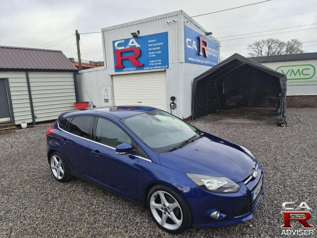 Ford Focus 1.0T Ecoboost Titanium Navigator Hatchback Pet HX14RDY Blue #2