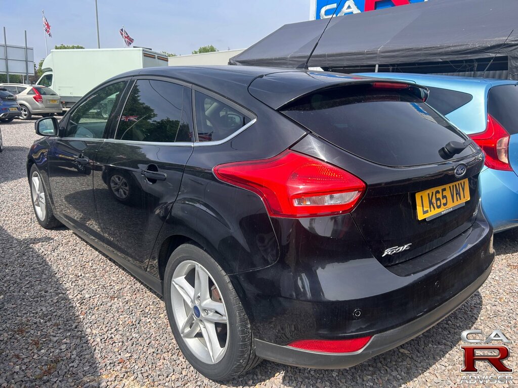 Ford Focus 1.0T Ecoboost Titanium Hatchback LK65VNY Black #4