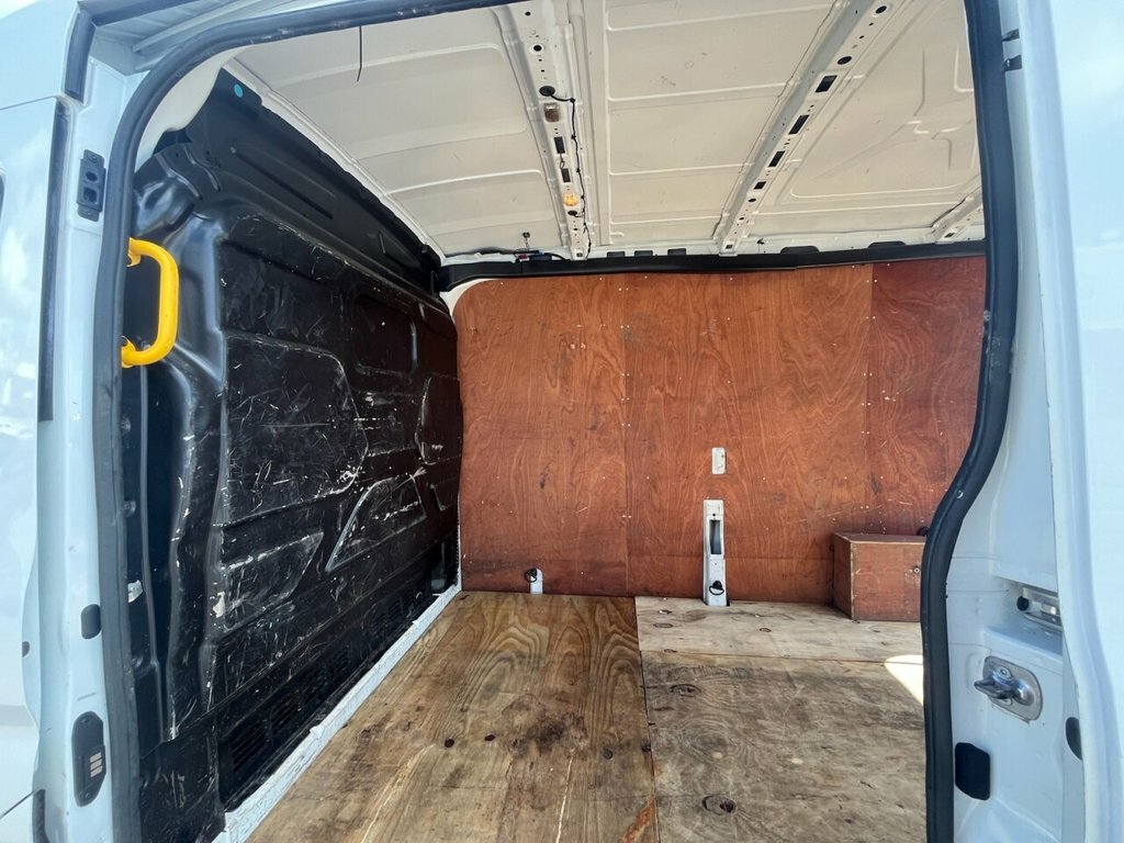 Ford Transit Custom 2L Leader HT72OFE White #5