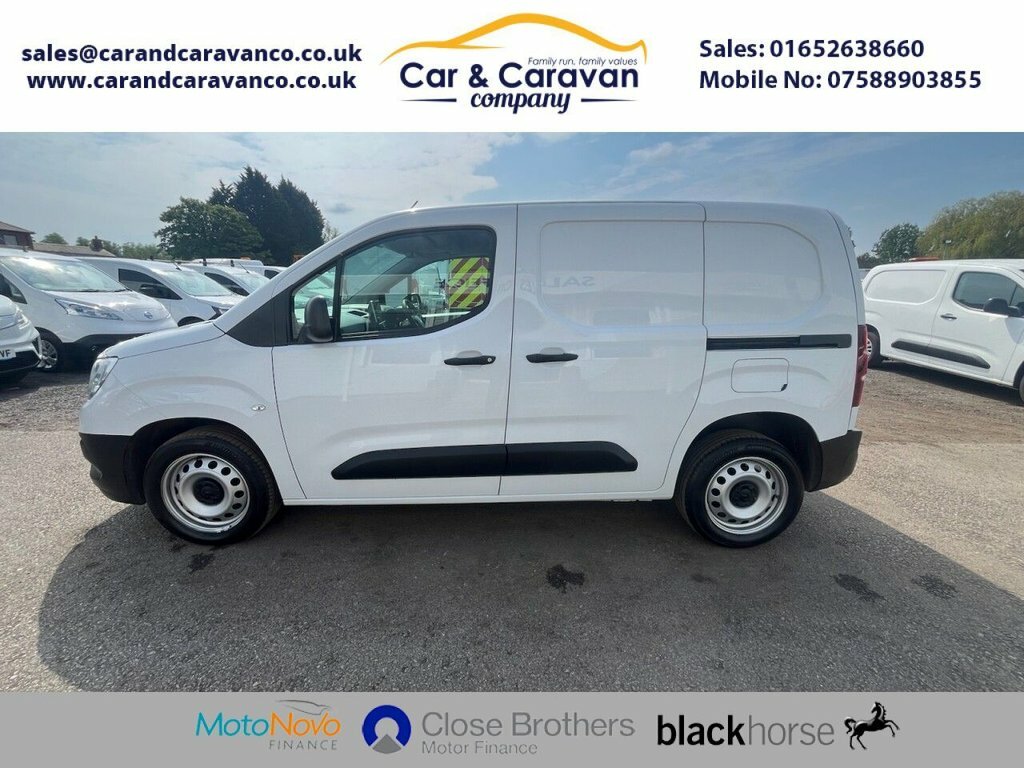 Vauxhall Combo 1.5L Prime DL72UKA White #2