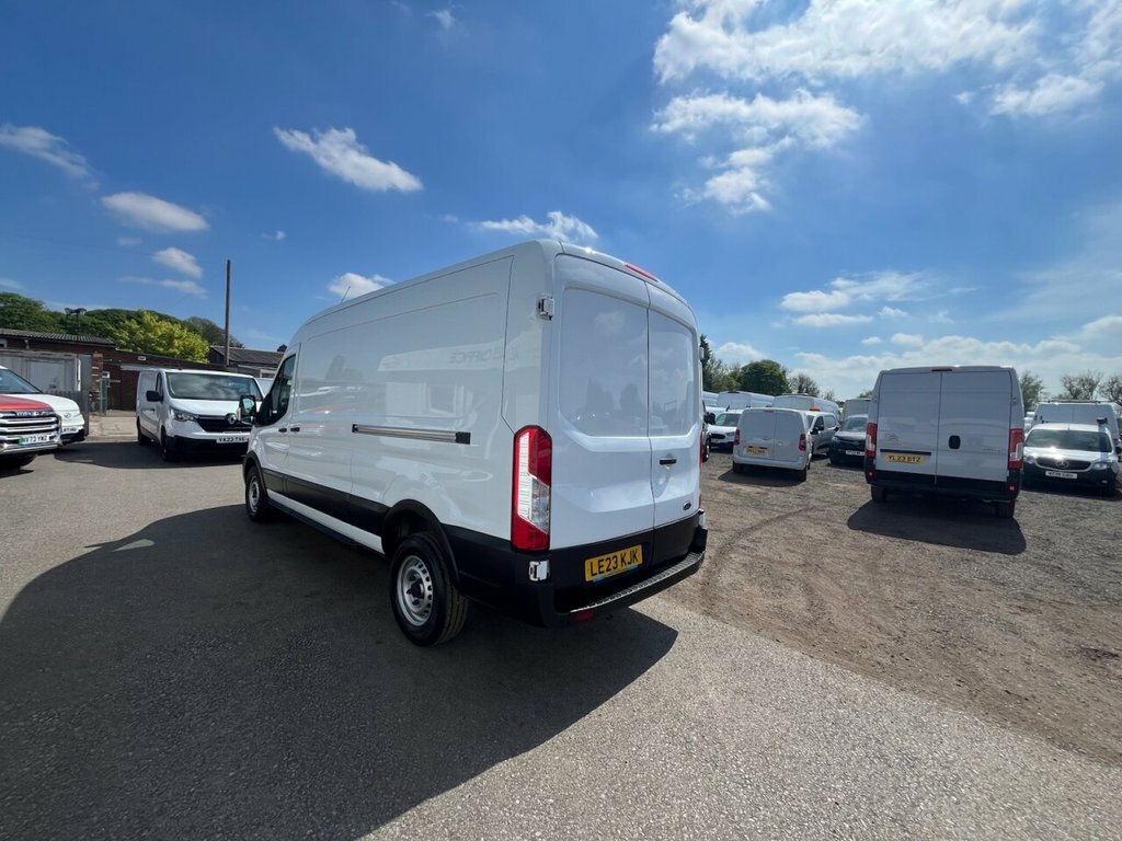 Ford Transit Custom 2L Leader White