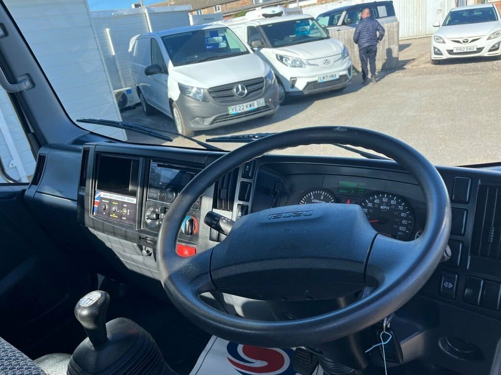 Isuzu 1.9L Null LP23ZZT White #2