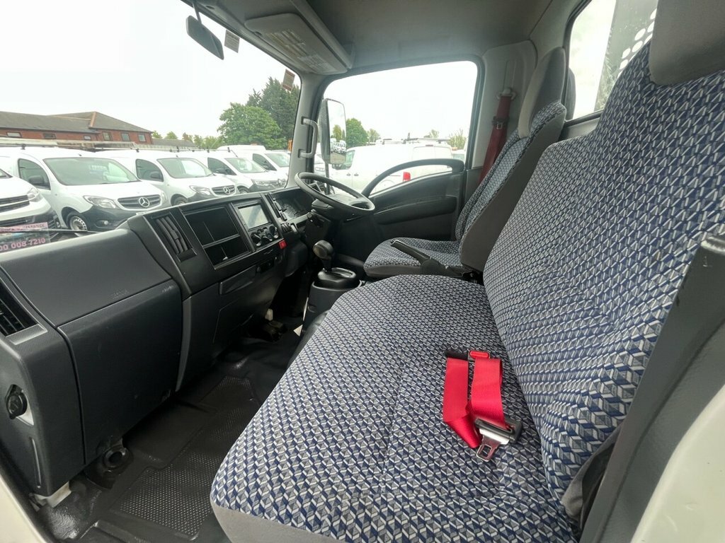 Isuzu Diesel LL73XKZ White #5