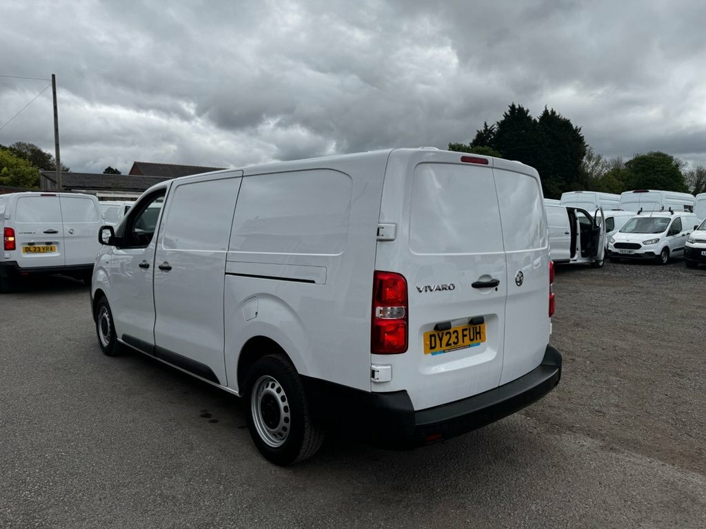 Vauxhall Vivaro 1.5L Prime 6Dr DY23FUH White #5