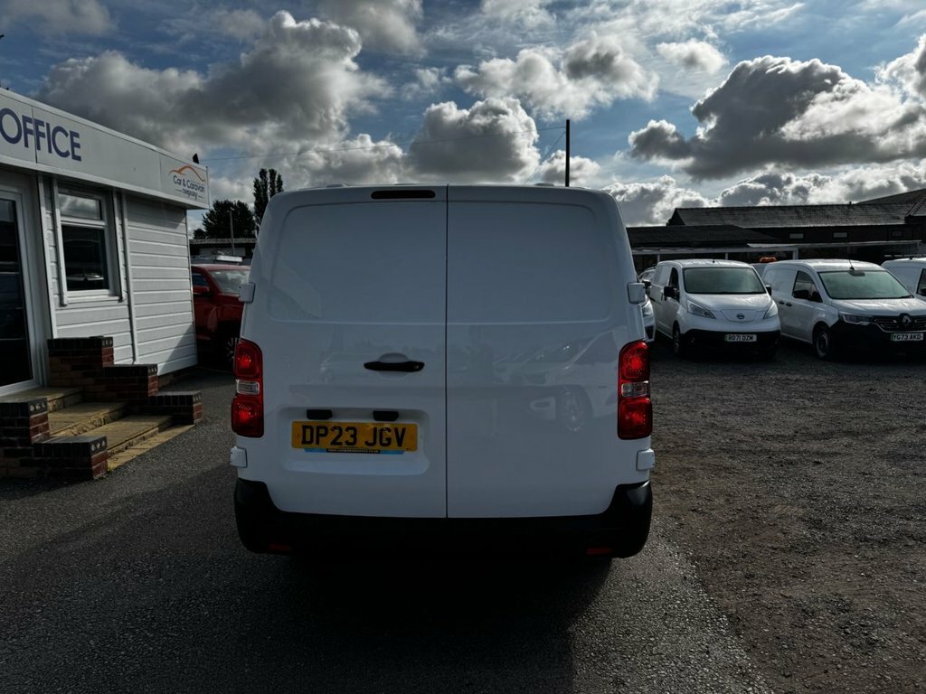 Vauxhall Vivaro 1.5L Prime 6Dr DP23JGV White #6