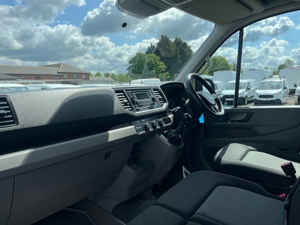 Volkswagen Crafter 2L Startline GL72VRP White #6
