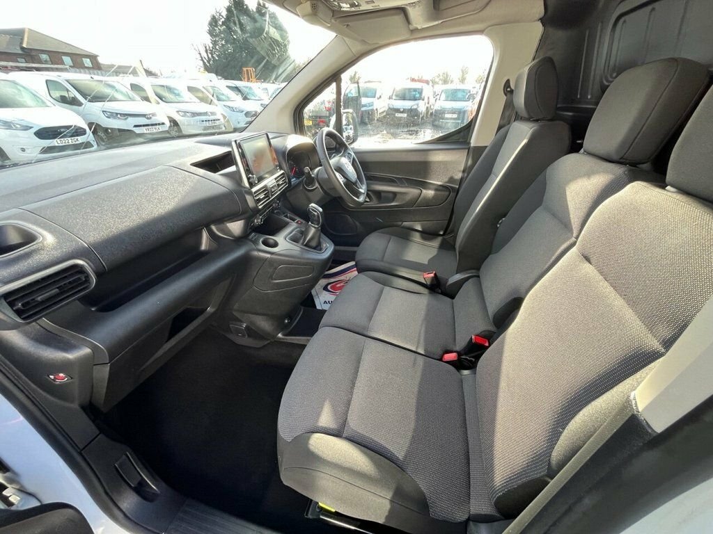 Vauxhall Combo 1.5L Pro DN23NNO White #6