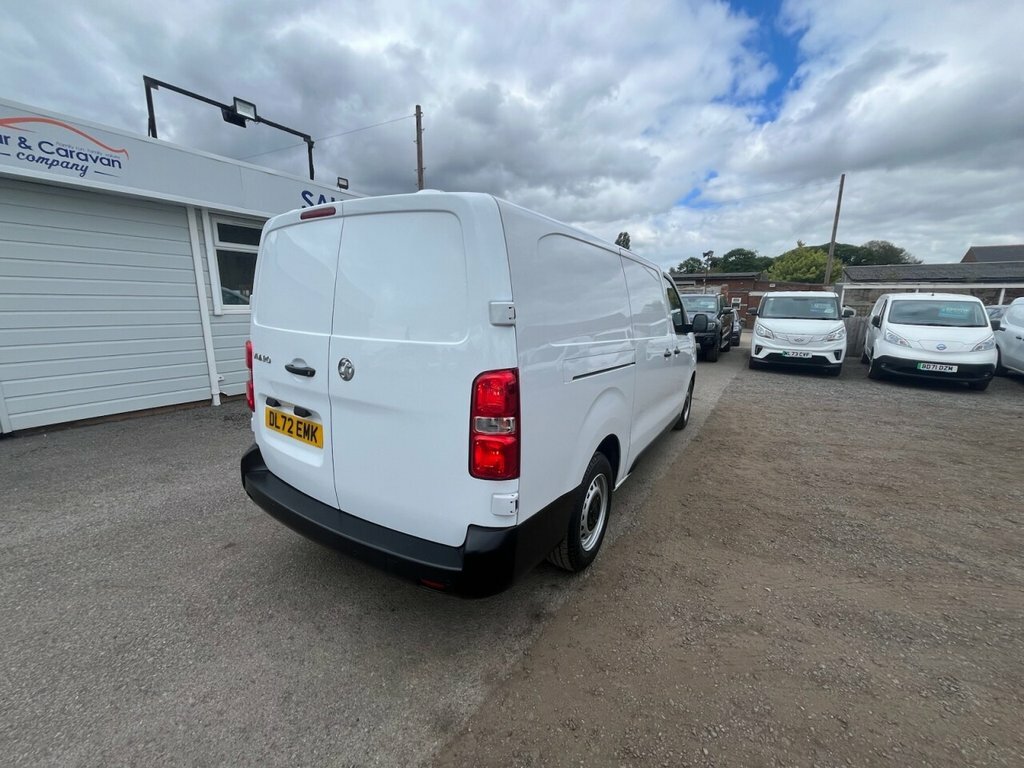 Vauxhall Vivaro 1.5L Dynamic 6Dr DL72EMK White #3