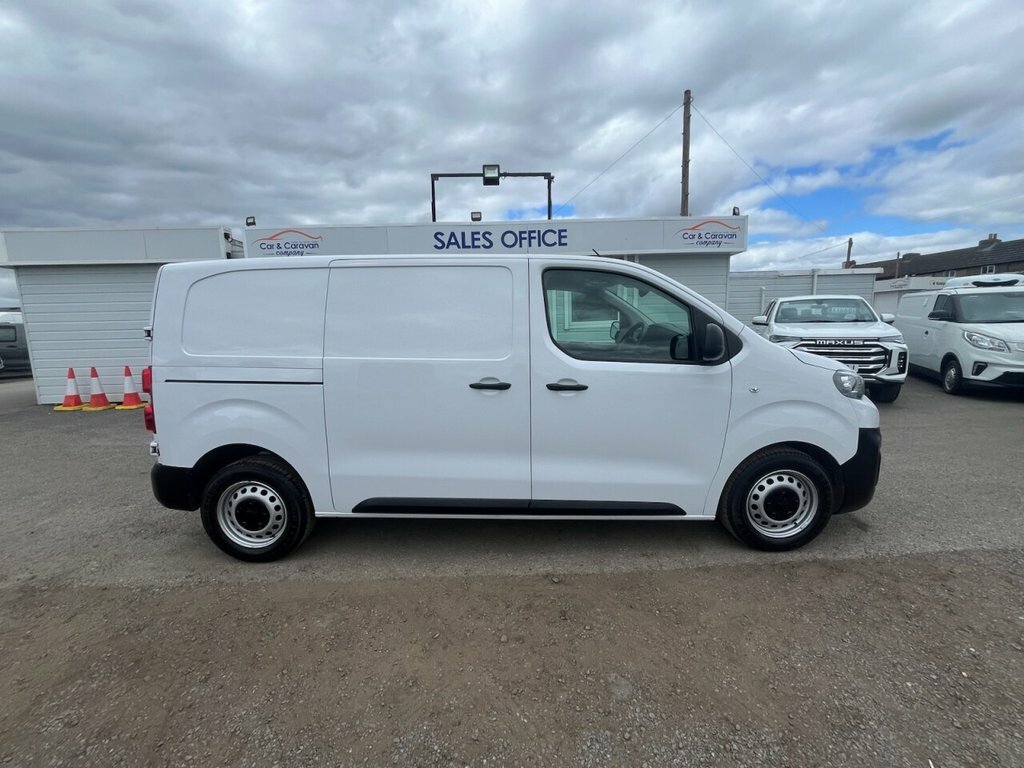 Peugeot Expert 1.5L Professional Premium 6Dr CF23AYA White #4