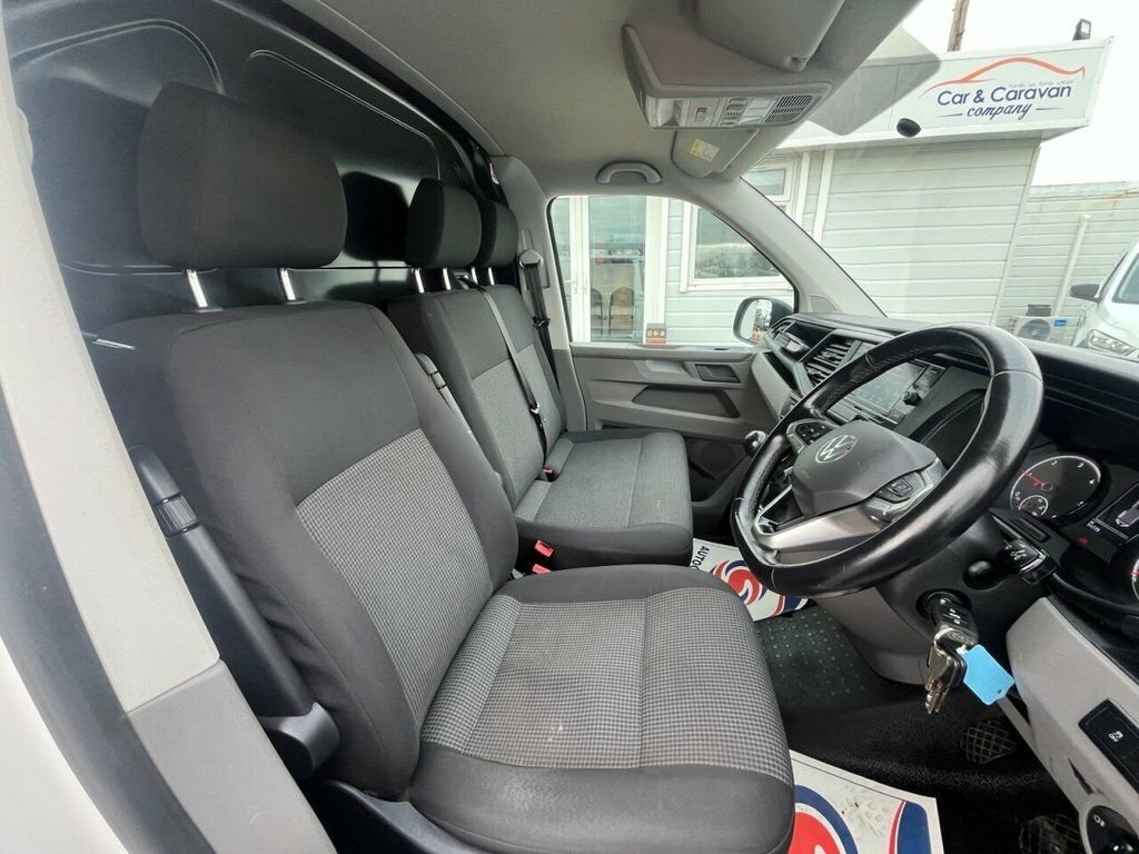 Volkswagen Transporter 2L Startline FY72AXB White #3