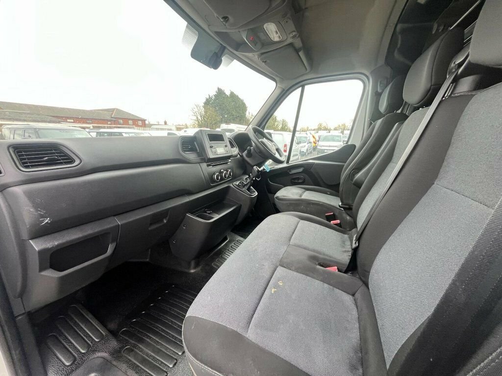 Renault Master 2.3L Business HN23GRK White #5