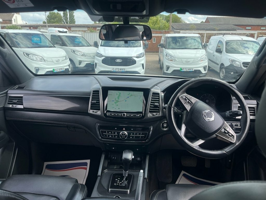 SsangYong Musso 2.2L Saracen Plus White #6