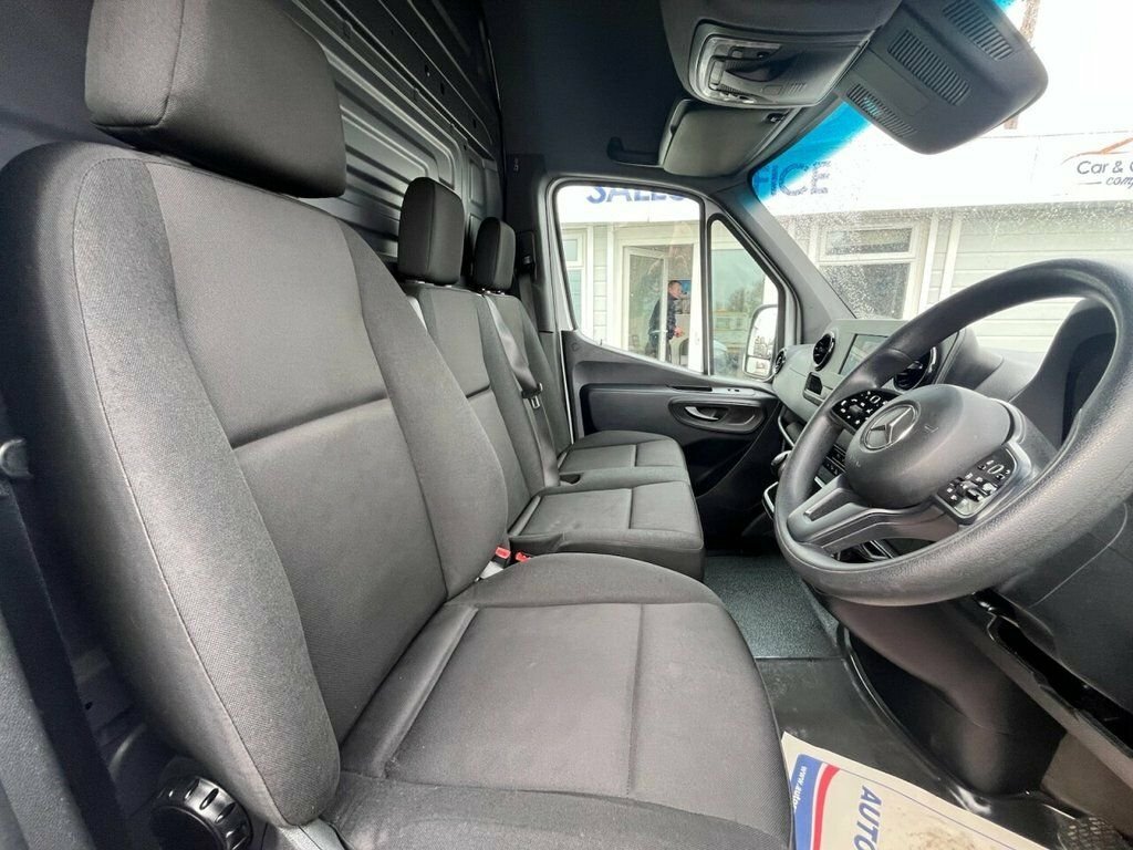 Mercedes-Benz Sprinter 2L Progressive KR23RHO White #6