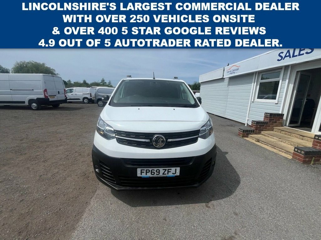 Vauxhall Vivaro 1.5L Edition White
