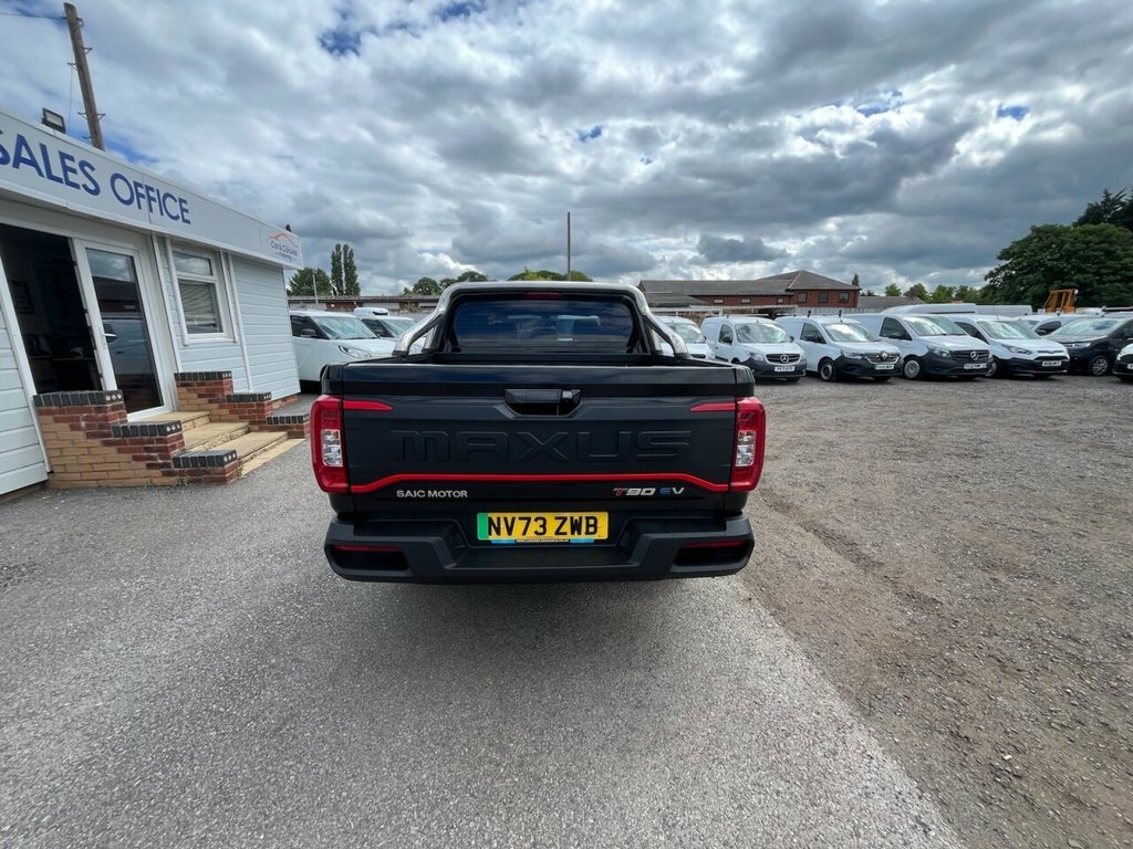 Maxus T90 Pickup Black #2