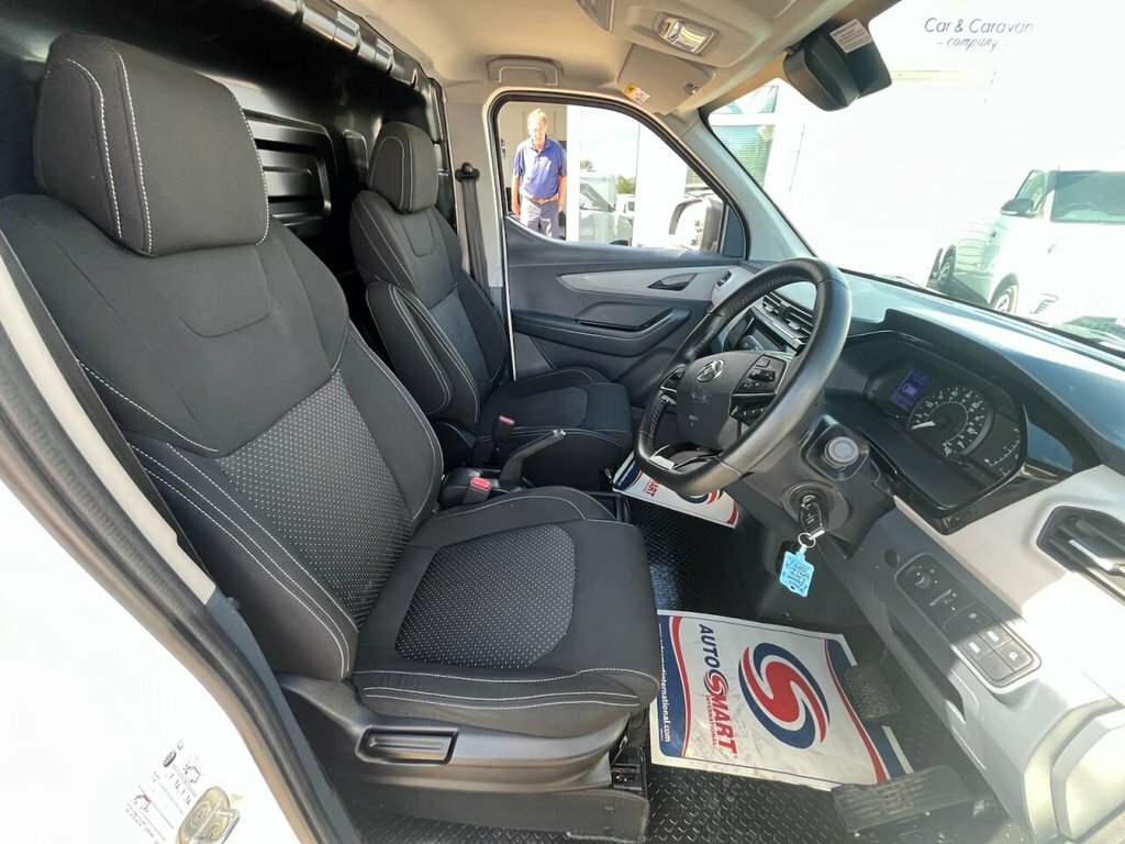 Maxus eDeliver 3 Mpv White #5