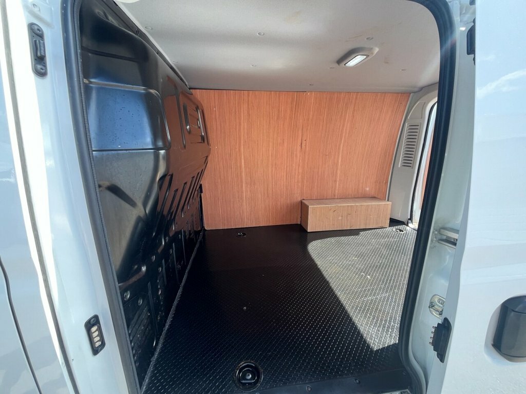 Maxus eDeliver 3 Mpv White #15