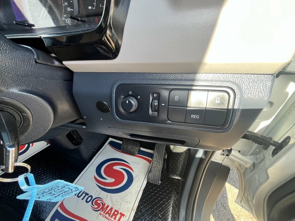 Maxus eDeliver 3 Mpv White #25
