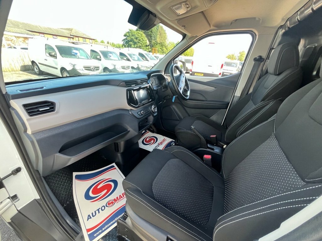 Maxus eDeliver 3 Mpv White #7