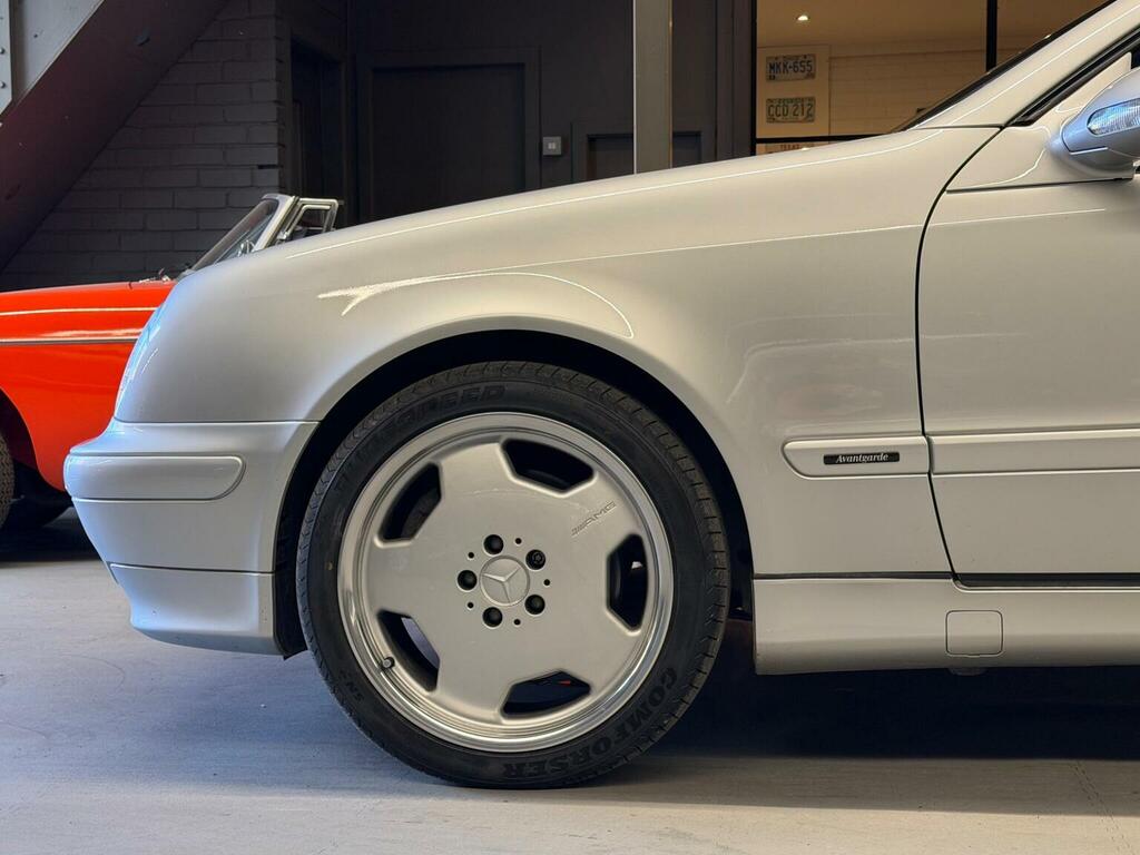 Mercedes-Benz CLK 230 Kompressor Avantgarde Cabriolet Red #37