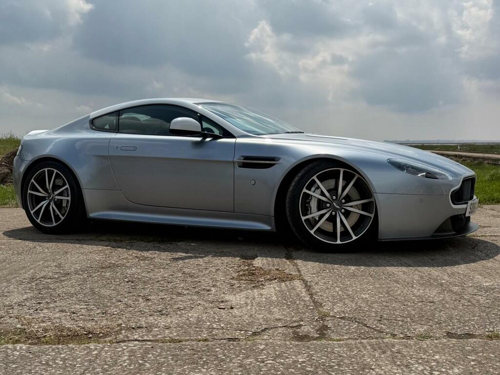 Aston Martin Vantage Coupe 4.7 V8 N430 Euro 6 201616 Silver #4