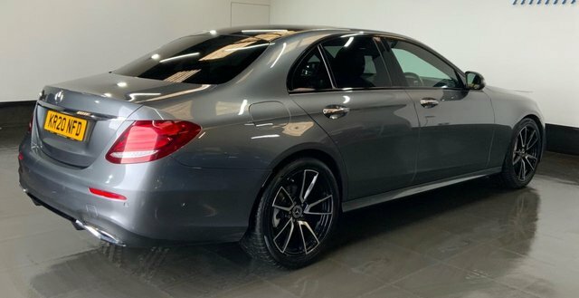 Mercedes-Benz E Class 2.0 E300d Amg Line Night Edition Premium Plus Sa KR20NFD Black #4