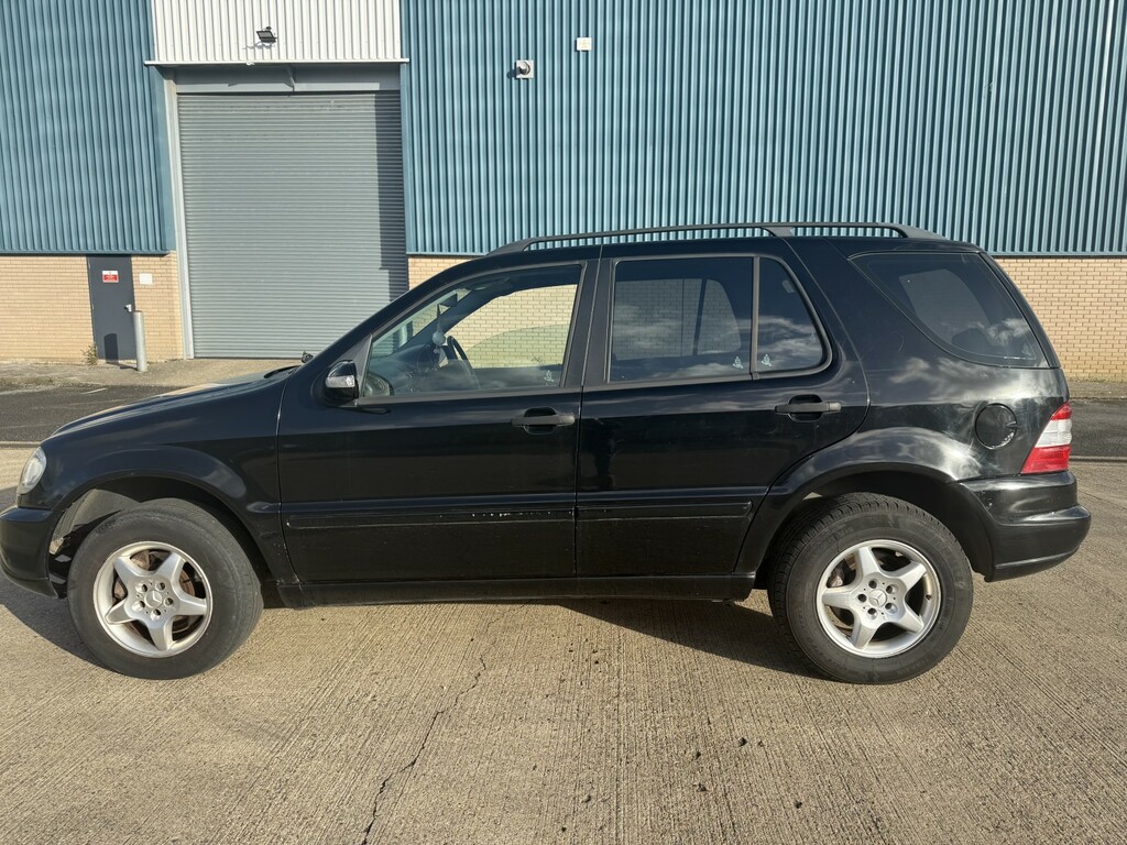 Mercedes-Benz M Class Silver #3