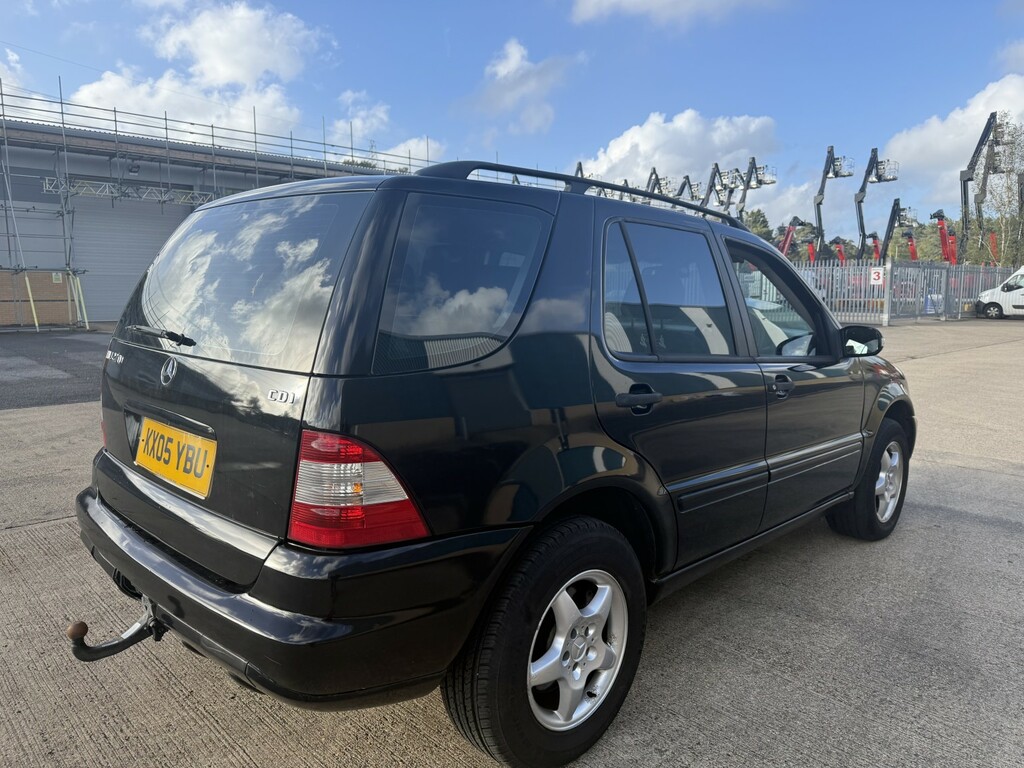 Mercedes-Benz M Class Silver #4