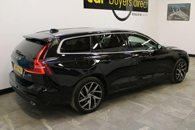 Volvo V60 2019 2.0 D3 Momentum Plus Euro 6 Ss GM19YHJ Black #4