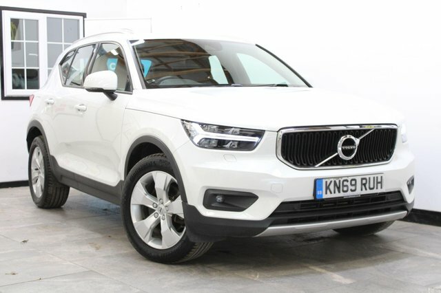 Volvo XC40 2019 2.0 D3 Momentum Pro Awd Euro 6 Ss White