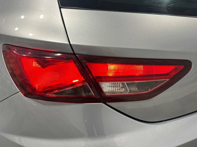 Seat Leon Tsi Se Dynamic Hatchback Silver #6