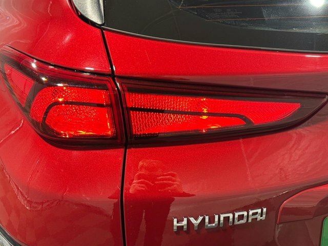 Hyundai Kona Se Connect Suv KV72ZYS Red #6