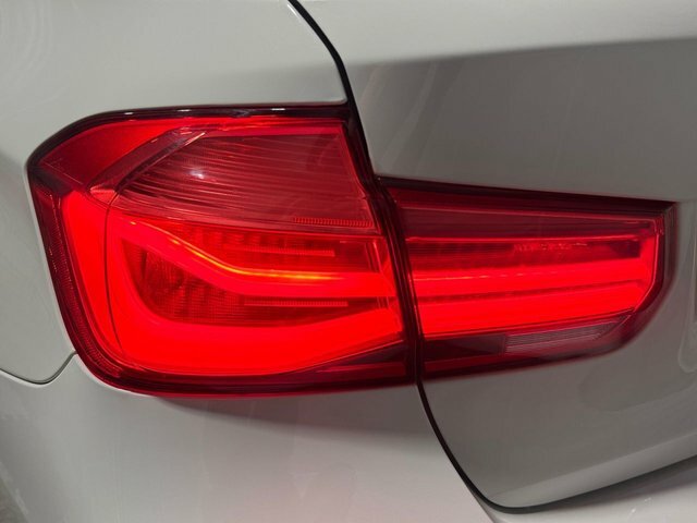 BMW 3 Series 330E 7.6Kwh M Sport BG18SWU White #6